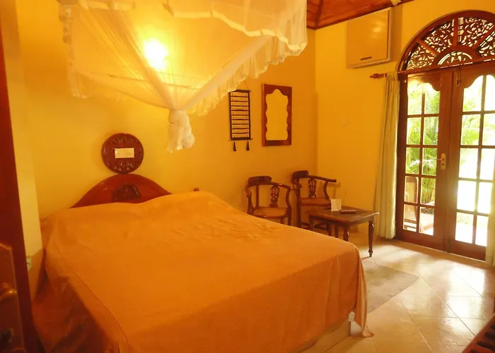 Dedduwa Boat House Villa Bentota
